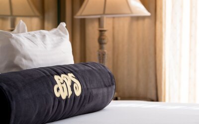Gaslamp Plaza Suites