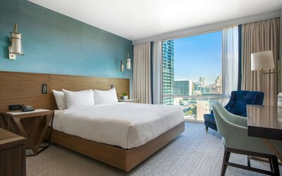 Carte Hotel San Diego Downtown, Curio Collection by Hilton