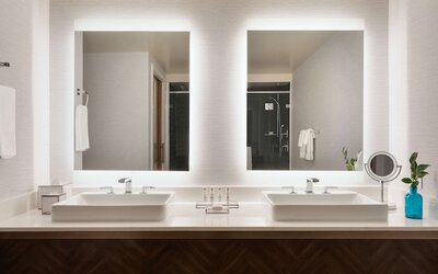 Carte Hotel San Diego Downtown, Curio Collection by Hilton