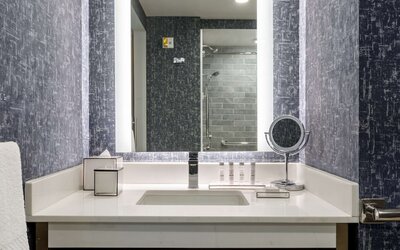 Carte Hotel San Diego Downtown, Curio Collection by Hilton