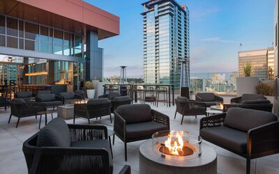 Carte Hotel San Diego Downtown, Curio Collection by Hilton
