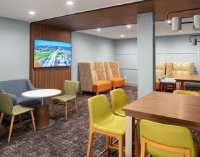 Hampton Inn & Suites by Hilton San Diego SeaWorld Near Old Town