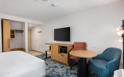 Hampton Inn & Suites by Hilton San Diego SeaWorld Near Old Town