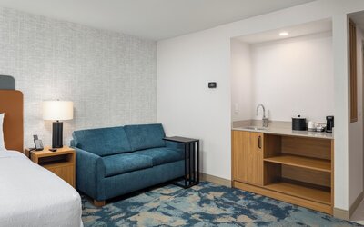 Hampton Inn & Suites by Hilton San Diego SeaWorld Near Old Town