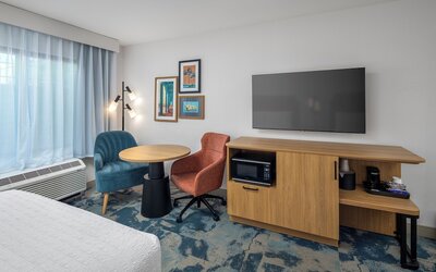 Hampton Inn & Suites by Hilton San Diego SeaWorld Near Old Town
