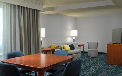 Courtyard by Marriott Old Town