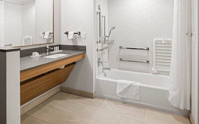 Fairfield Inn & Suites by Marriott San Diego Pacific Beach