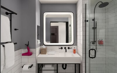 Moxy San Diego Downtown/Gaslamp Quarter