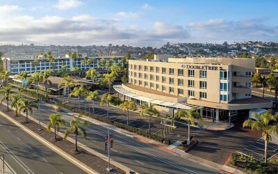 DoubleTree by Hilton San Diego Bayside