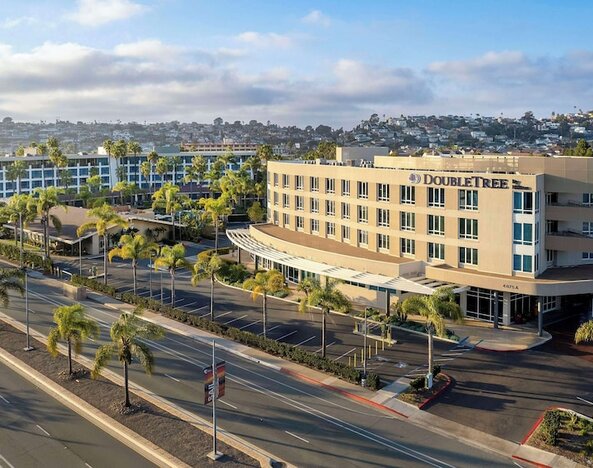 DoubleTree by Hilton San Diego Bayside