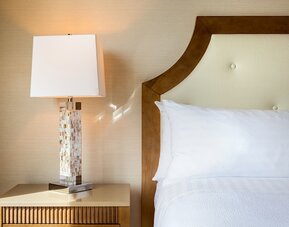 DoubleTree by Hilton San Diego Bayside