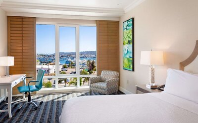 DoubleTree by Hilton San Diego Bayside