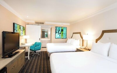 DoubleTree by Hilton San Diego Bayside
