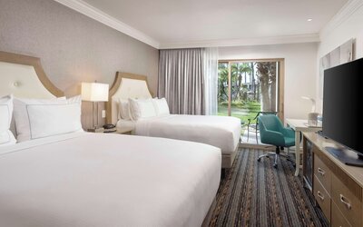 DoubleTree by Hilton San Diego Bayside