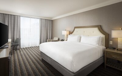 DoubleTree by Hilton San Diego Bayside