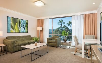 DoubleTree by Hilton San Diego Bayside