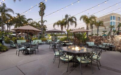 DoubleTree by Hilton San Diego Bayside