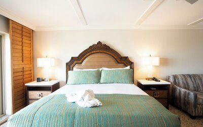 Pacific Terrace Hotel