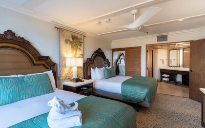 Pacific Terrace Hotel