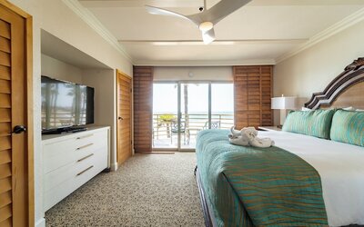Pacific Terrace Hotel