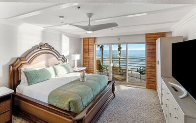 Pacific Terrace Hotel