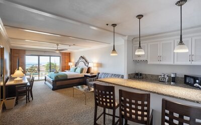 Pacific Terrace Hotel