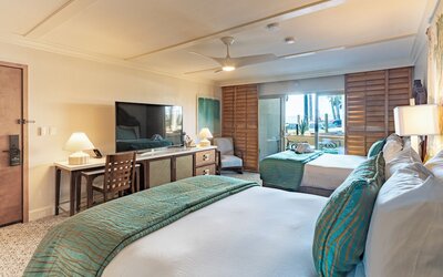 Pacific Terrace Hotel