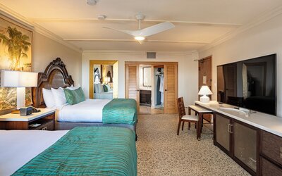 Pacific Terrace Hotel
