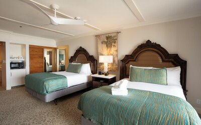 Pacific Terrace Hotel