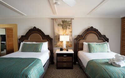 Pacific Terrace Hotel