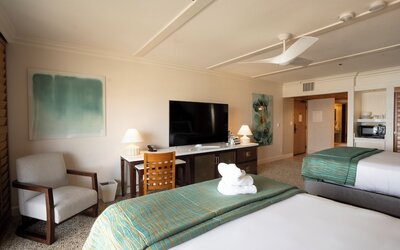 Pacific Terrace Hotel