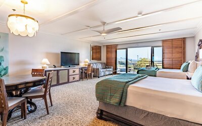 Pacific Terrace Hotel