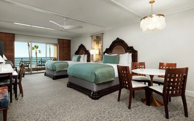 Pacific Terrace Hotel