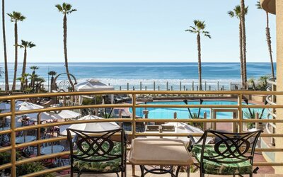 Pacific Terrace Hotel