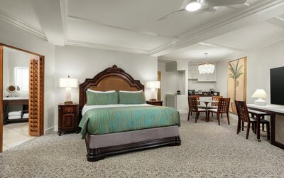 Pacific Terrace Hotel