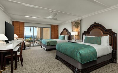 Pacific Terrace Hotel