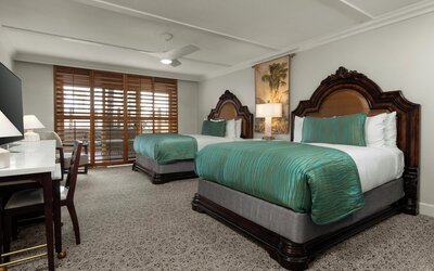 Pacific Terrace Hotel