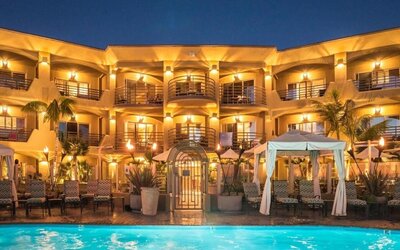 Pacific Terrace Hotel
