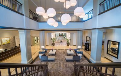 DoubleTree by Hilton Hotel San Diego - Mission Valley
