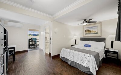 Ocean Beach Hotel