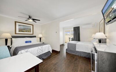 Ocean Beach Hotel