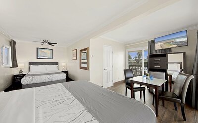 Ocean Beach Hotel