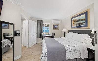Ocean Beach Hotel