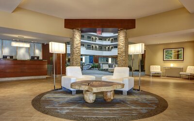 Embassy Suites by Hilton San Diego La Jolla