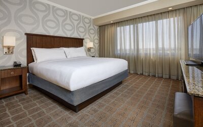 Embassy Suites by Hilton San Diego La Jolla