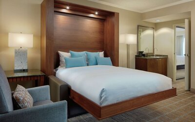 Embassy Suites by Hilton San Diego La Jolla