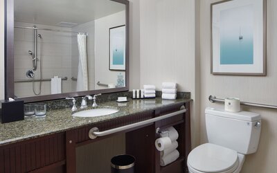 Embassy Suites by Hilton San Diego La Jolla