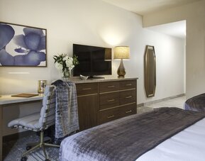 Legacy Resort Hotel & Spa
