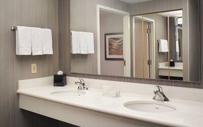 Courtyard by Marriott Cincinnati-Covington
