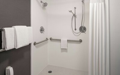 Courtyard by Marriott Cincinnati-Covington